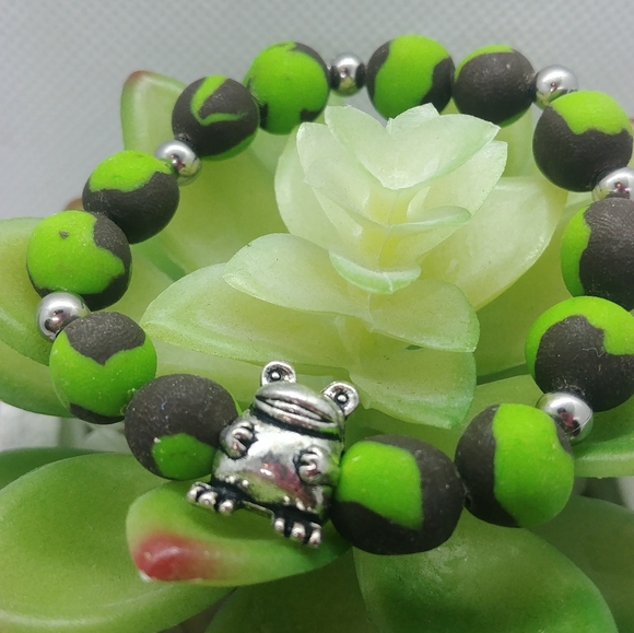 3 kids bracelets - Picture 3 of 4